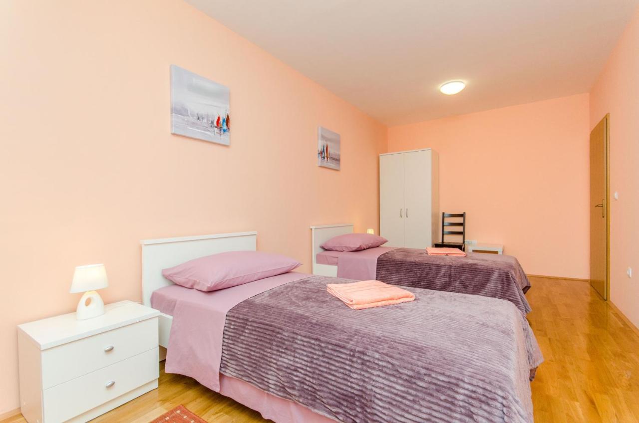 Apartman Ivan Kaštela Exterior foto